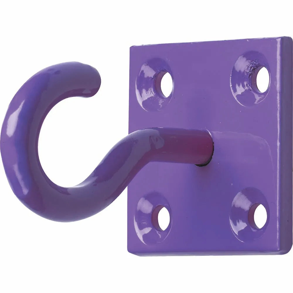 Perry Equestrian Chain Hook on Plate