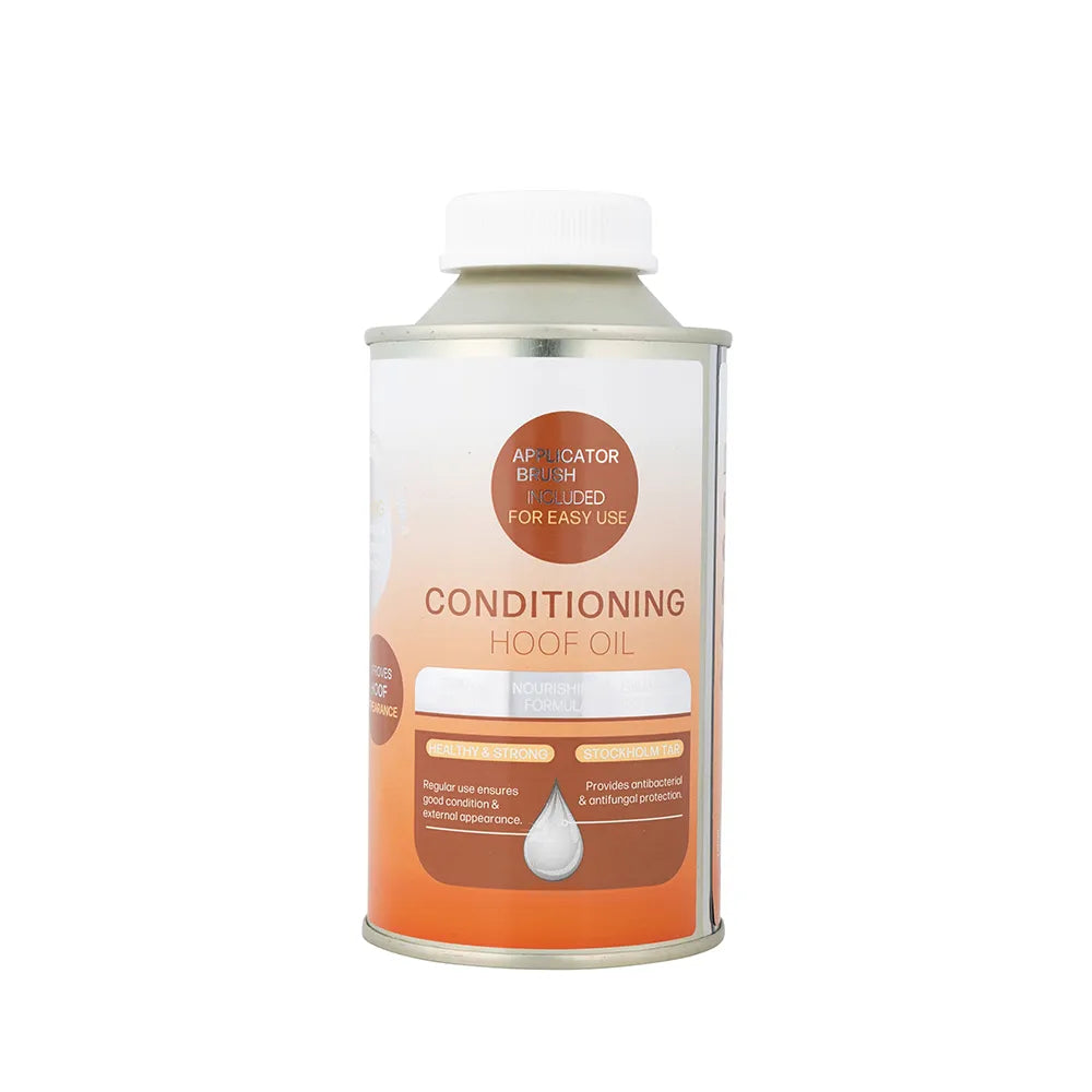 Magic Nourish Conditioning Hoof Oil by Hy Equestrian
