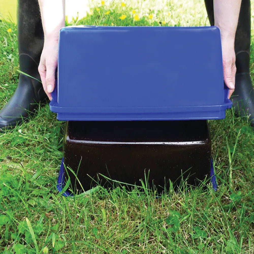 Horslyx Holder