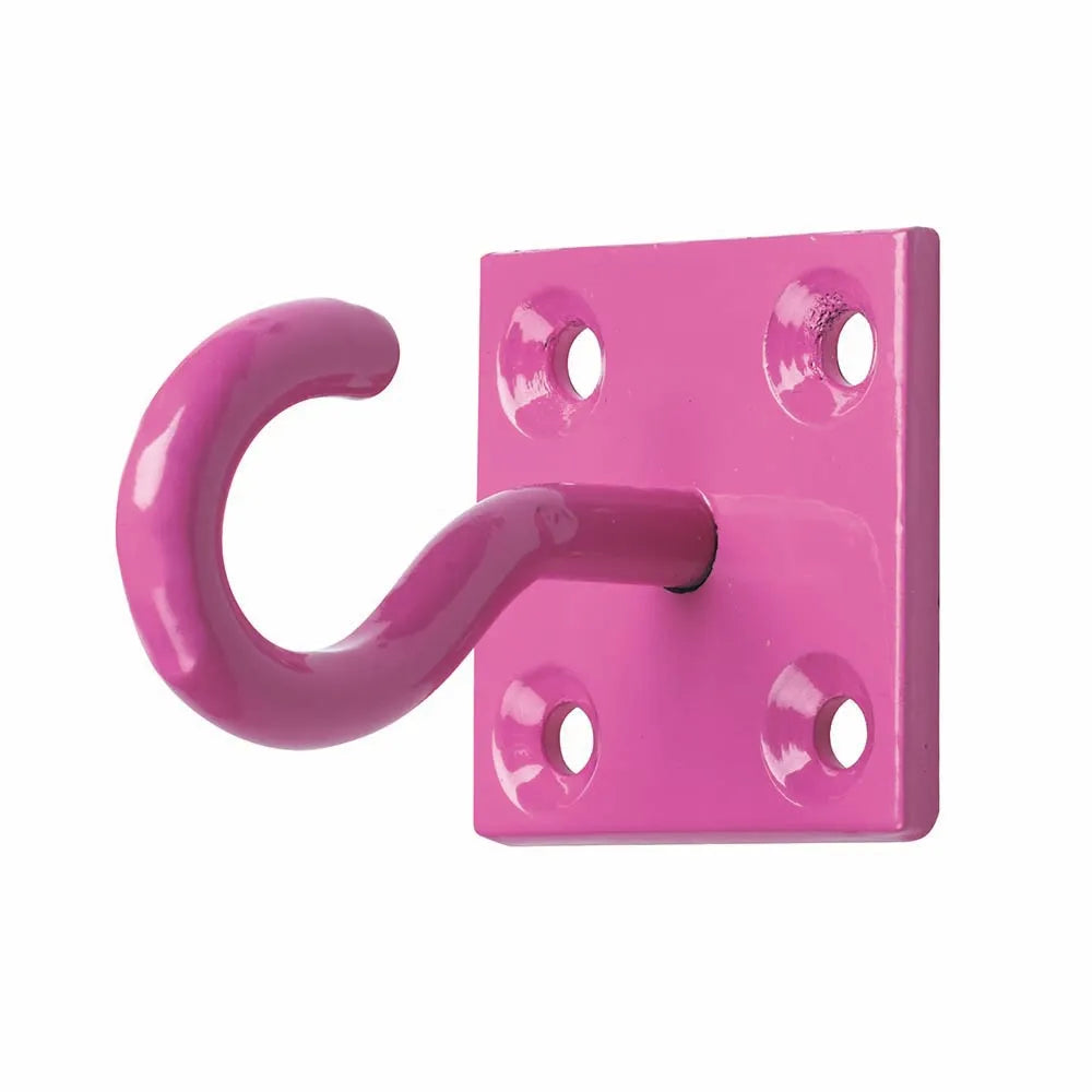 Perry Equestrian Chain Hook on Plate
