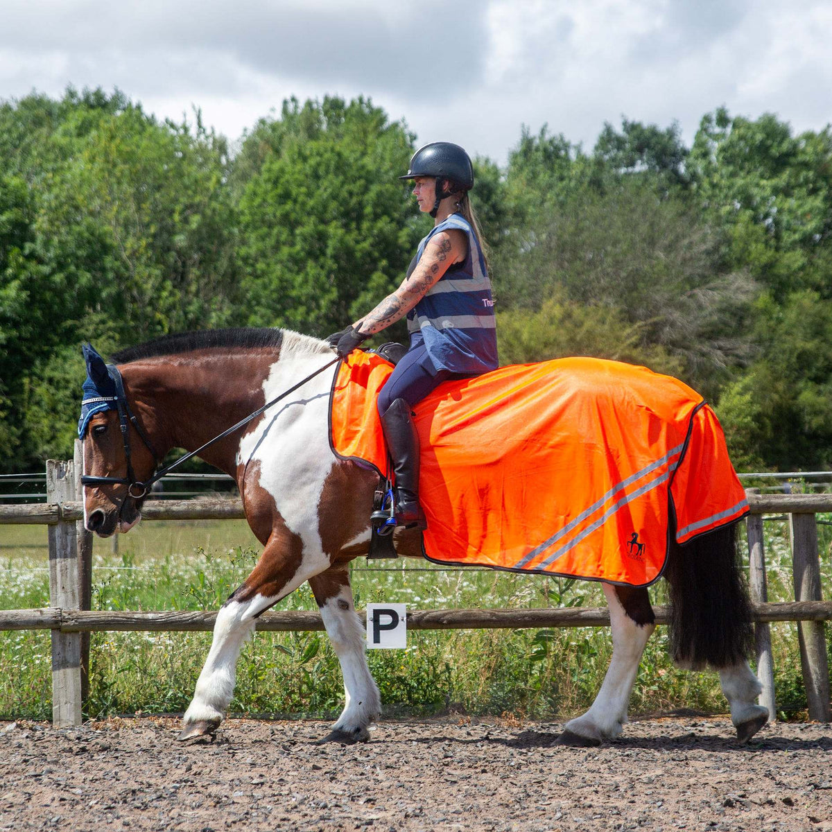 TROJAN Retro Reflective Mesh Exercise Sheet Orange