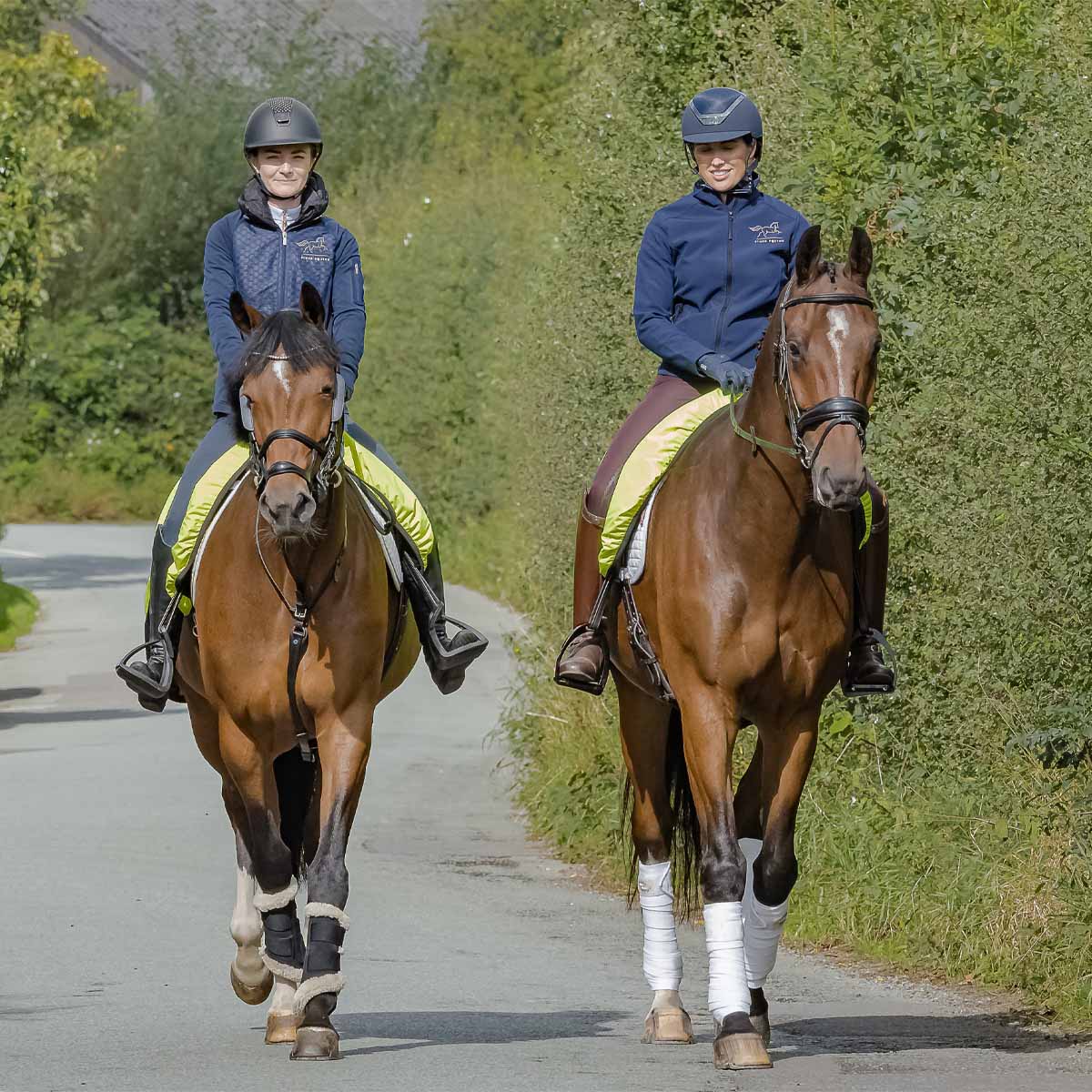 Hi-Vis Winter Waterproof Ride On Exercise Sheet Large